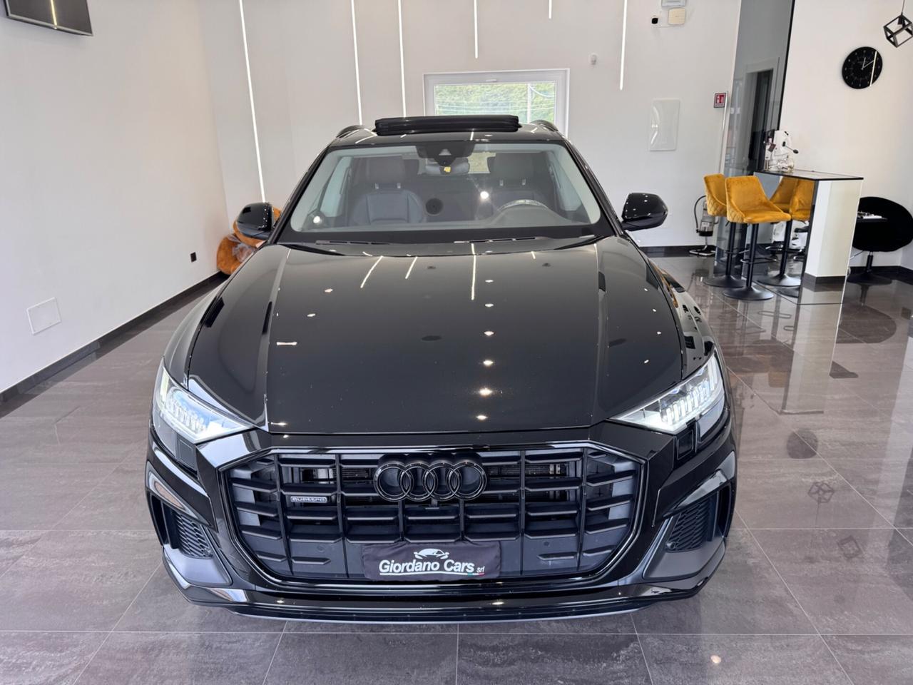Audi Q8 50 TDI 286 CV quattro tiptronic s-line black edition tetto apribile