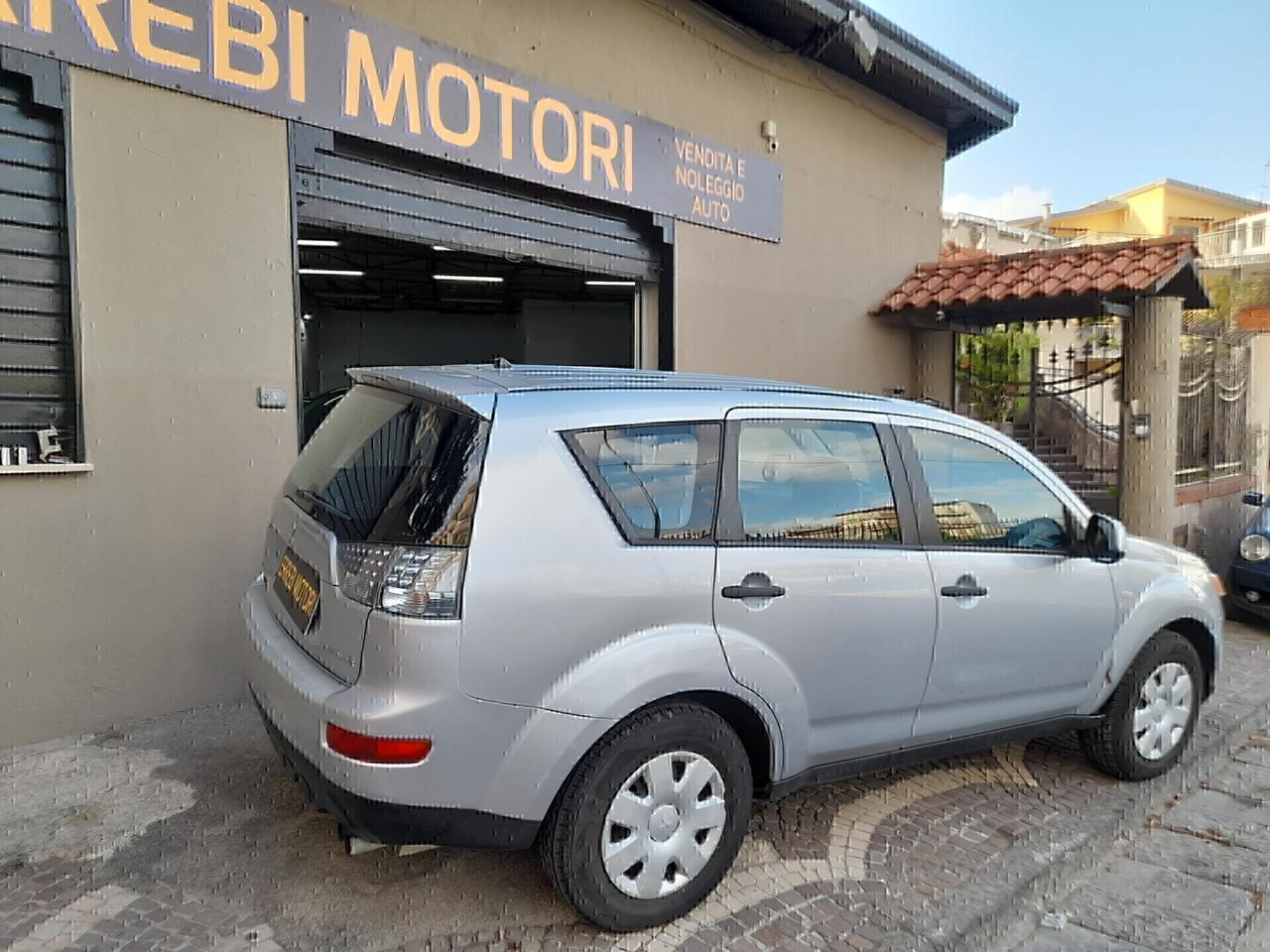 Mitsubishi Outlander 2.0 4X4