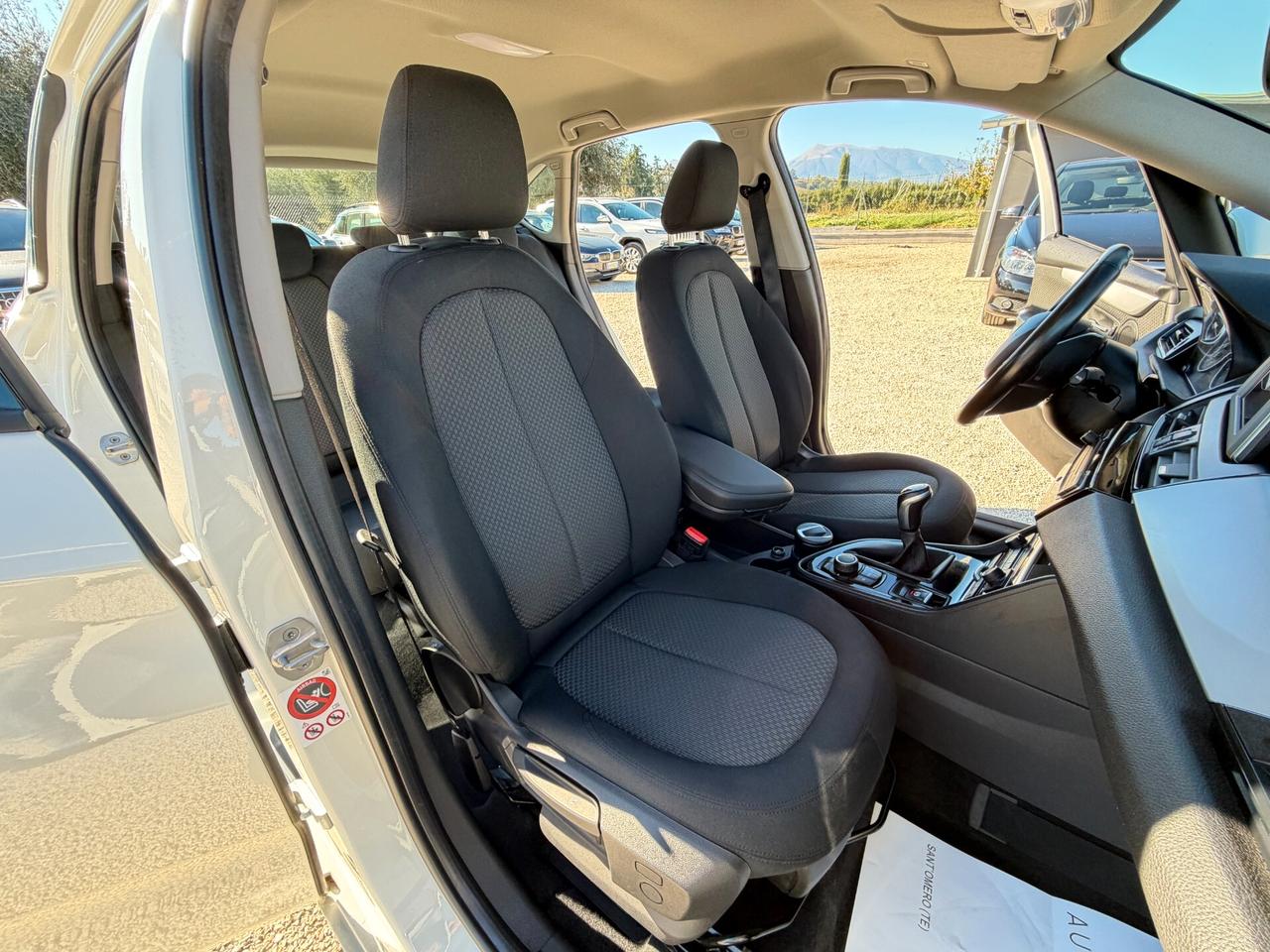 Bmw 218i Tourer 135 cv 14.565 km unico proprietario