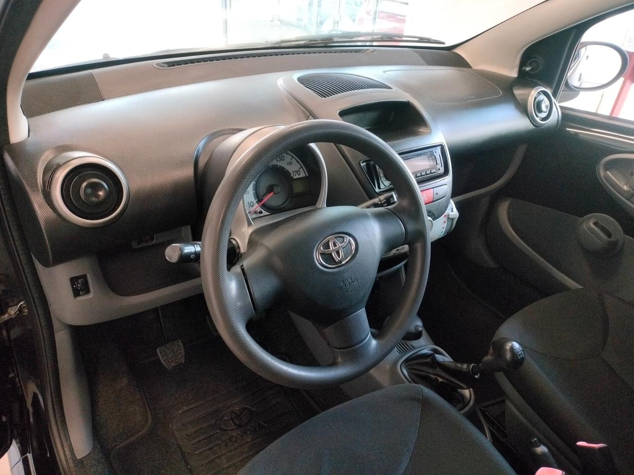 Toyota Aygo 1.0 12V VVT-i 5 porte