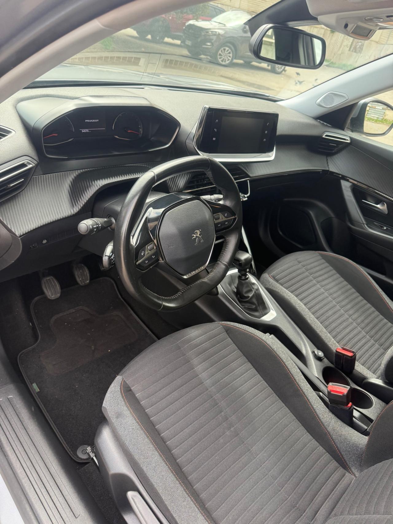 Peugeot 2008 PureTech 130 S&S Navi Pack