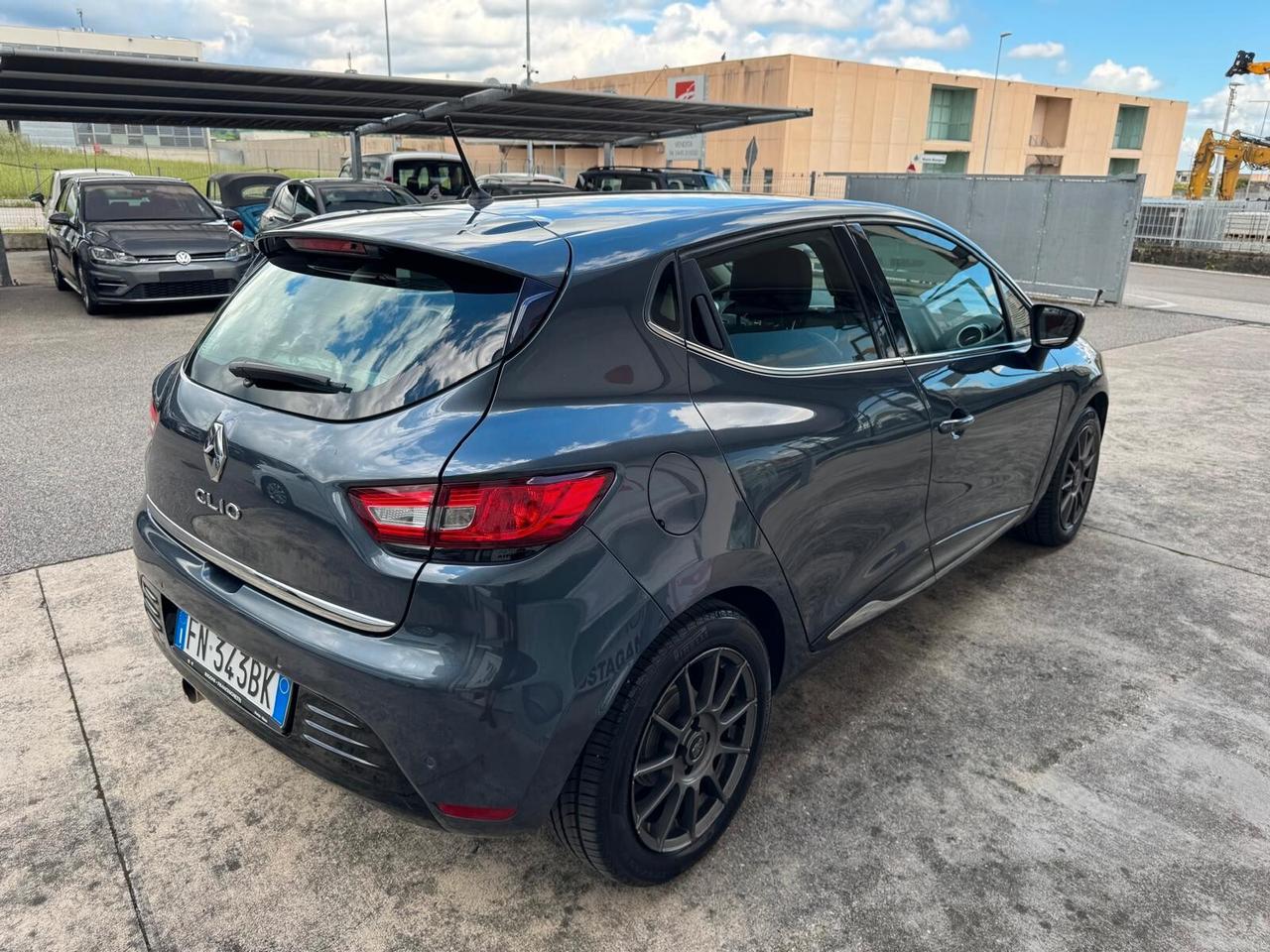 Renault Clio dCi 8V 75 CV Start&Stop 5 porte Energy Duel
