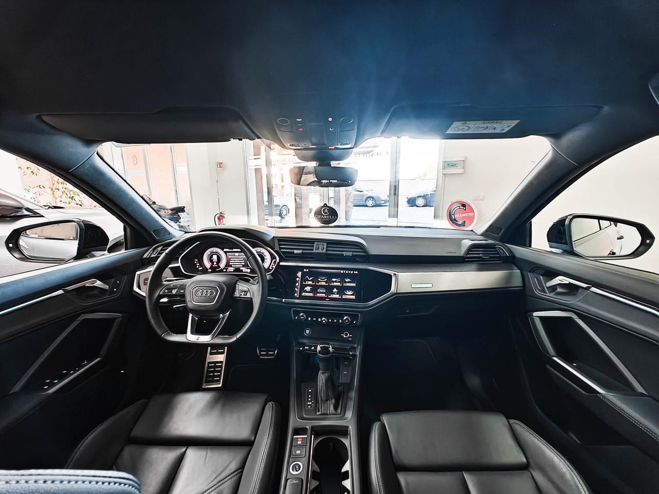 Audi Q3 SPB 35 TDI S tronic Identity Black S-Line