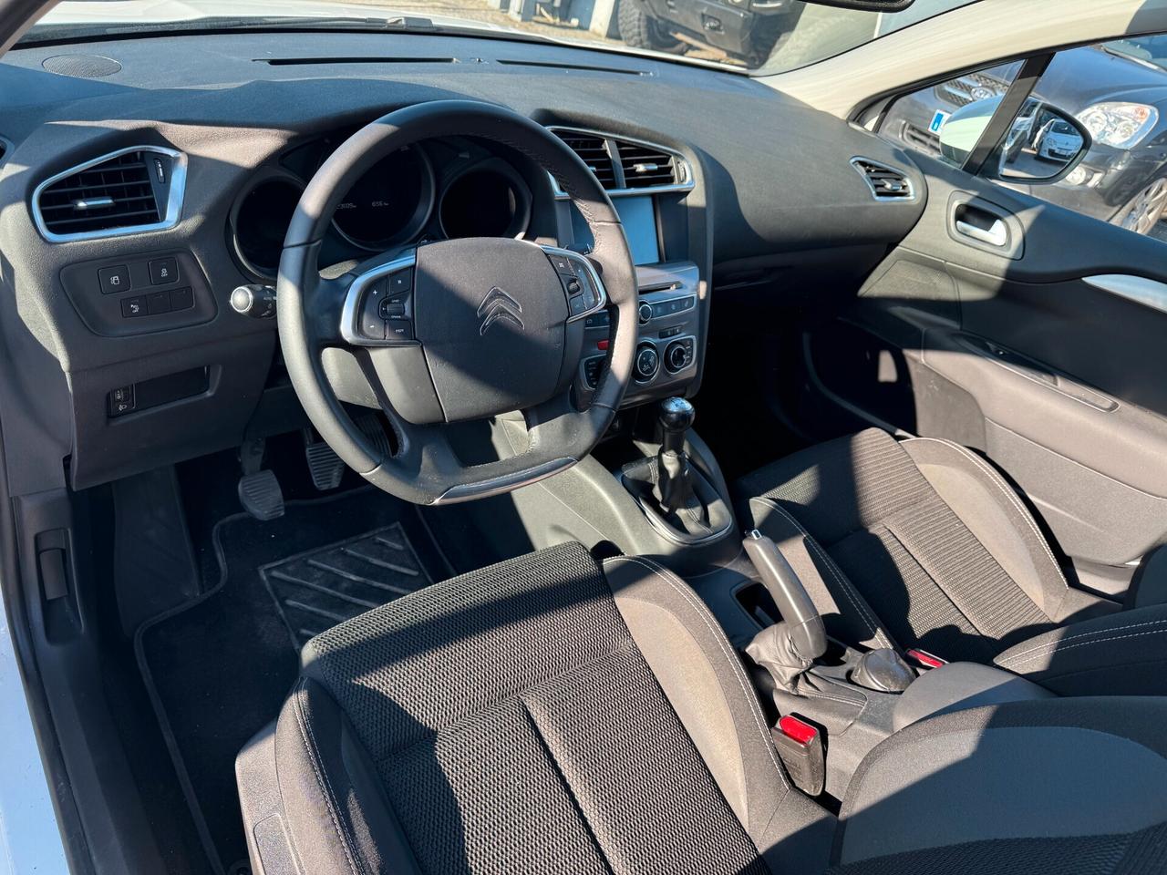 Citroen C4 BlueHDi 100 Feel Neopatentati