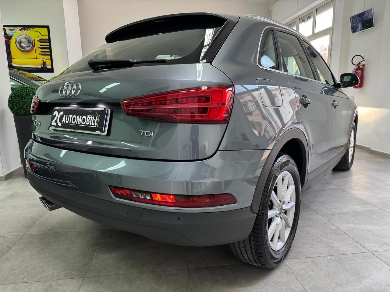 Audi Q3 2.0 TDI 120 CV Business