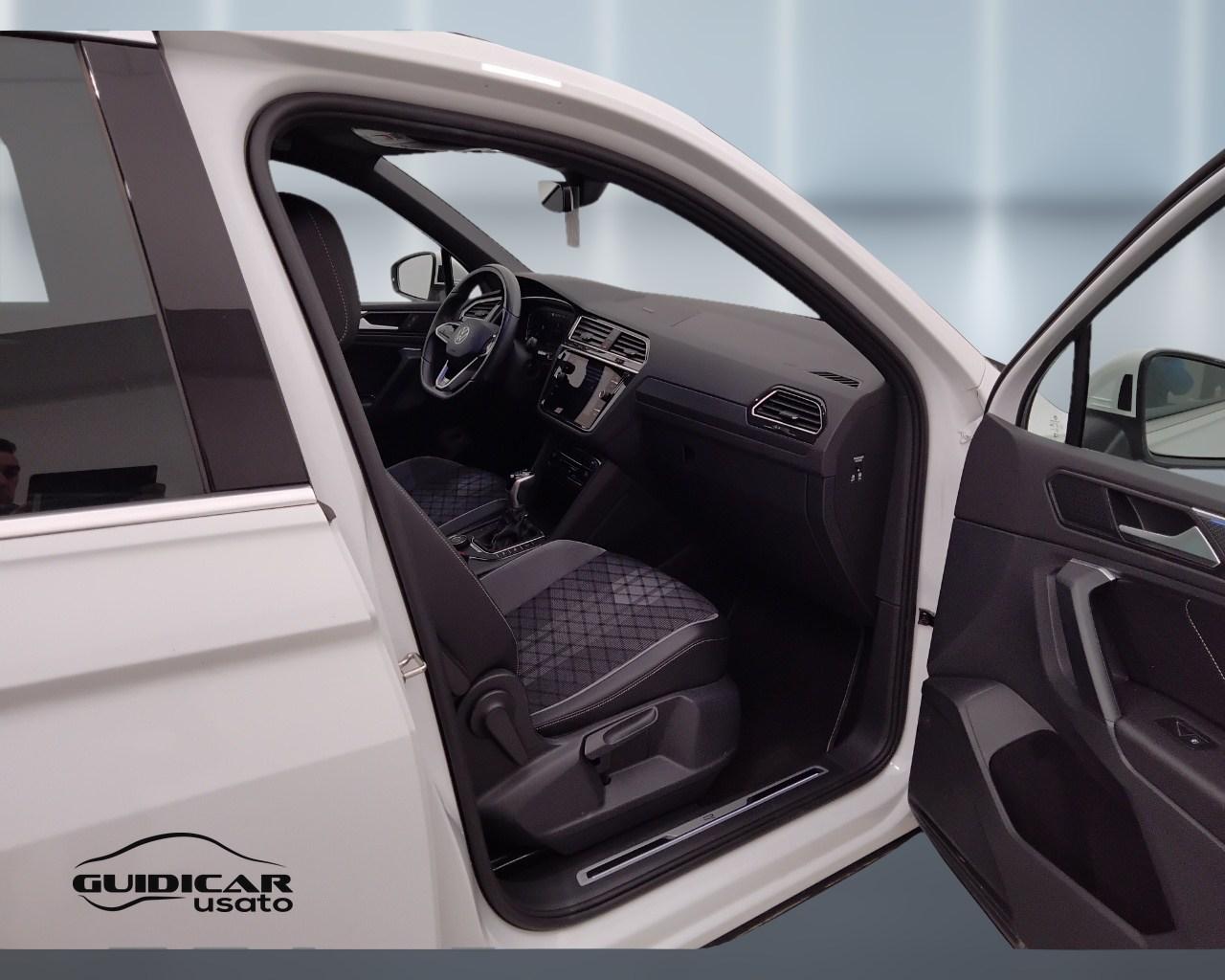 VOLKSWAGEN Tiguan II 2021 - Tiguan 2.0 tdi R-Line 4motion 150cv dsg
