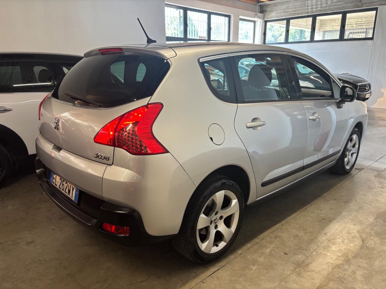 Peugeot 3008 1.6 HDi Business