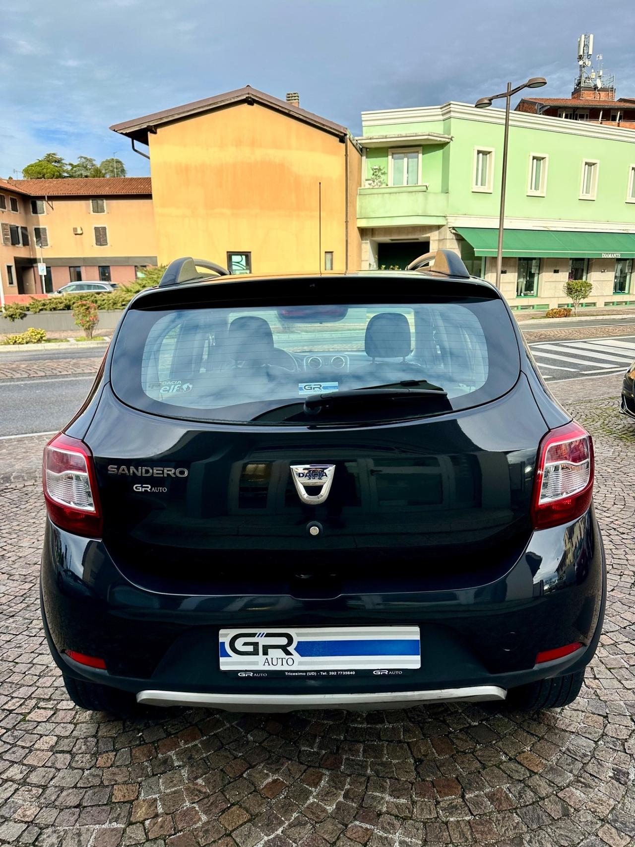 Dacia Sandero Stepway - 1.0Bz 90CV 5P - Neopatentati