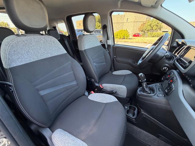 FIAT Panda 1.0 HYBRID CITY LIFE+CLIMATRONIC+SCHERMO+5POSTI