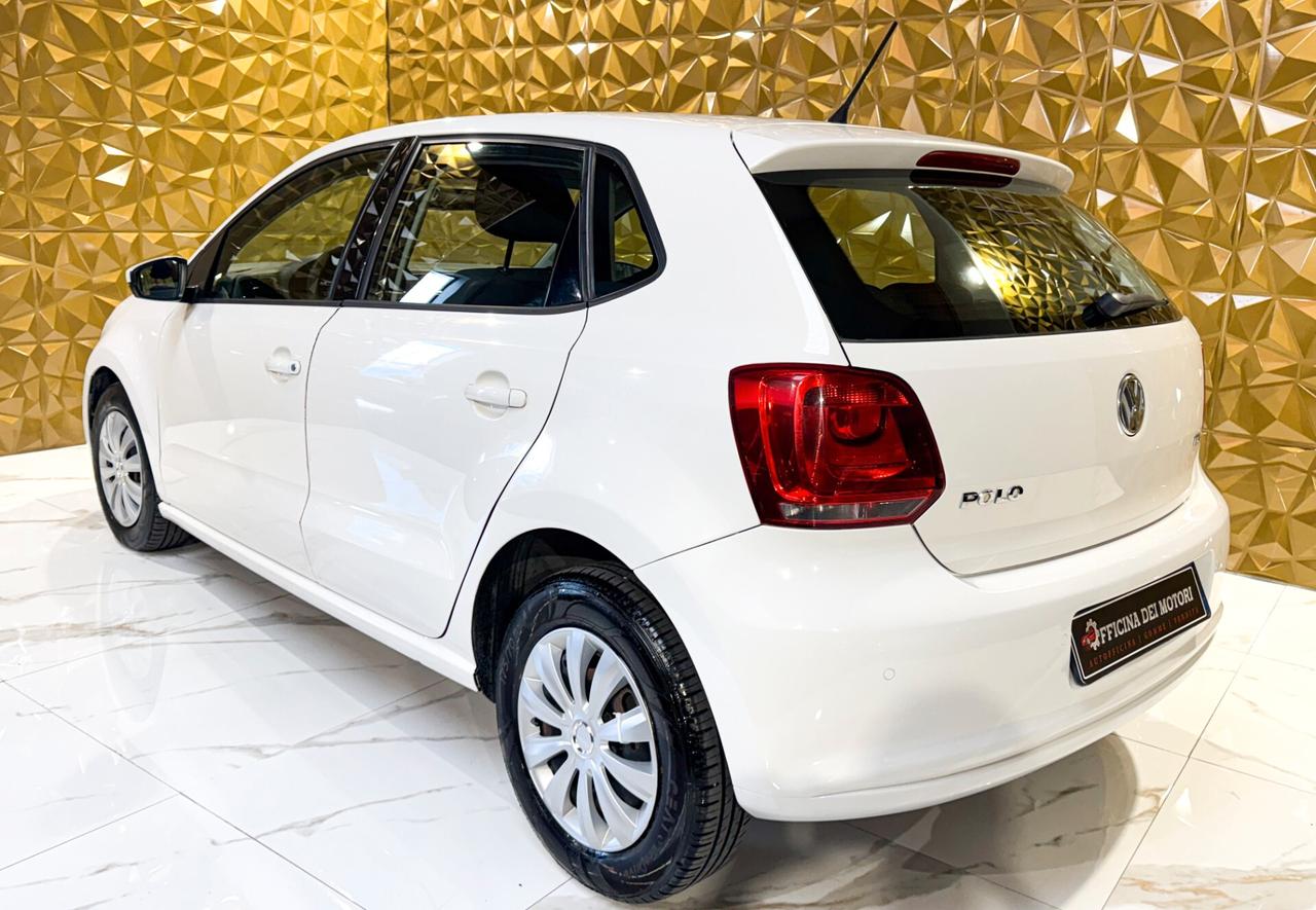 VOLKSWAGEN Polo 5 serie - 2013