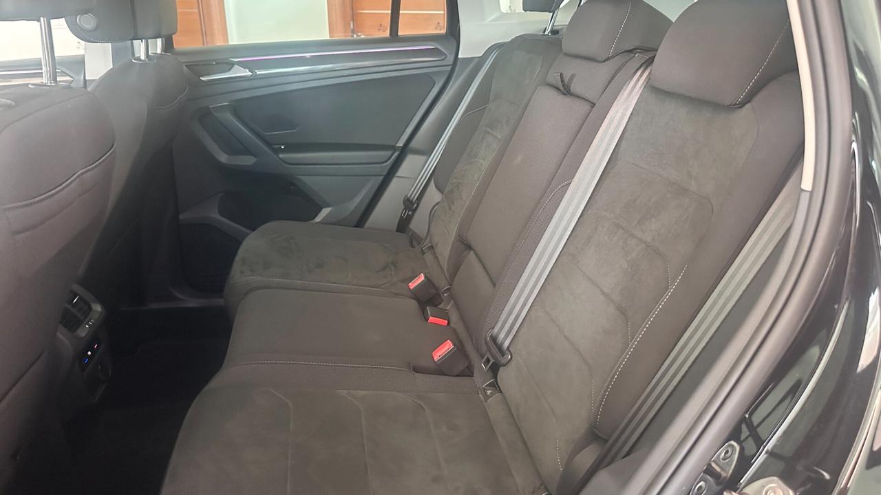 Volkswagen Tiguan 2.0 TDI 150 CV SCR DSG Elegance