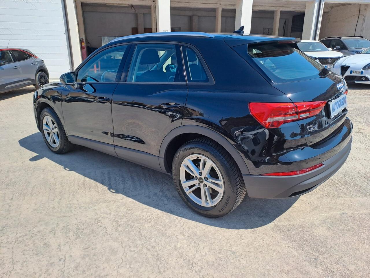 Audi Q3 35 TDI S tronic Business