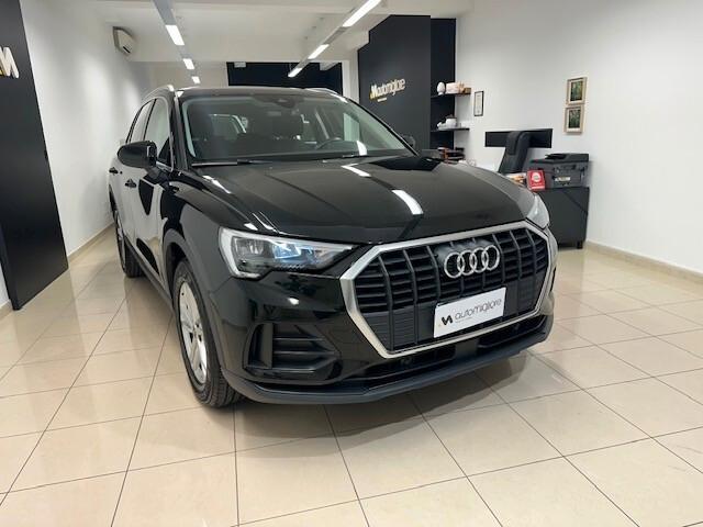 Audi Q3 35 TDI S tronic Business