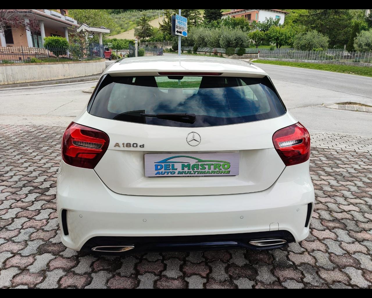 Mercedes-Benz Classe A (W176) - A 180 d Premium