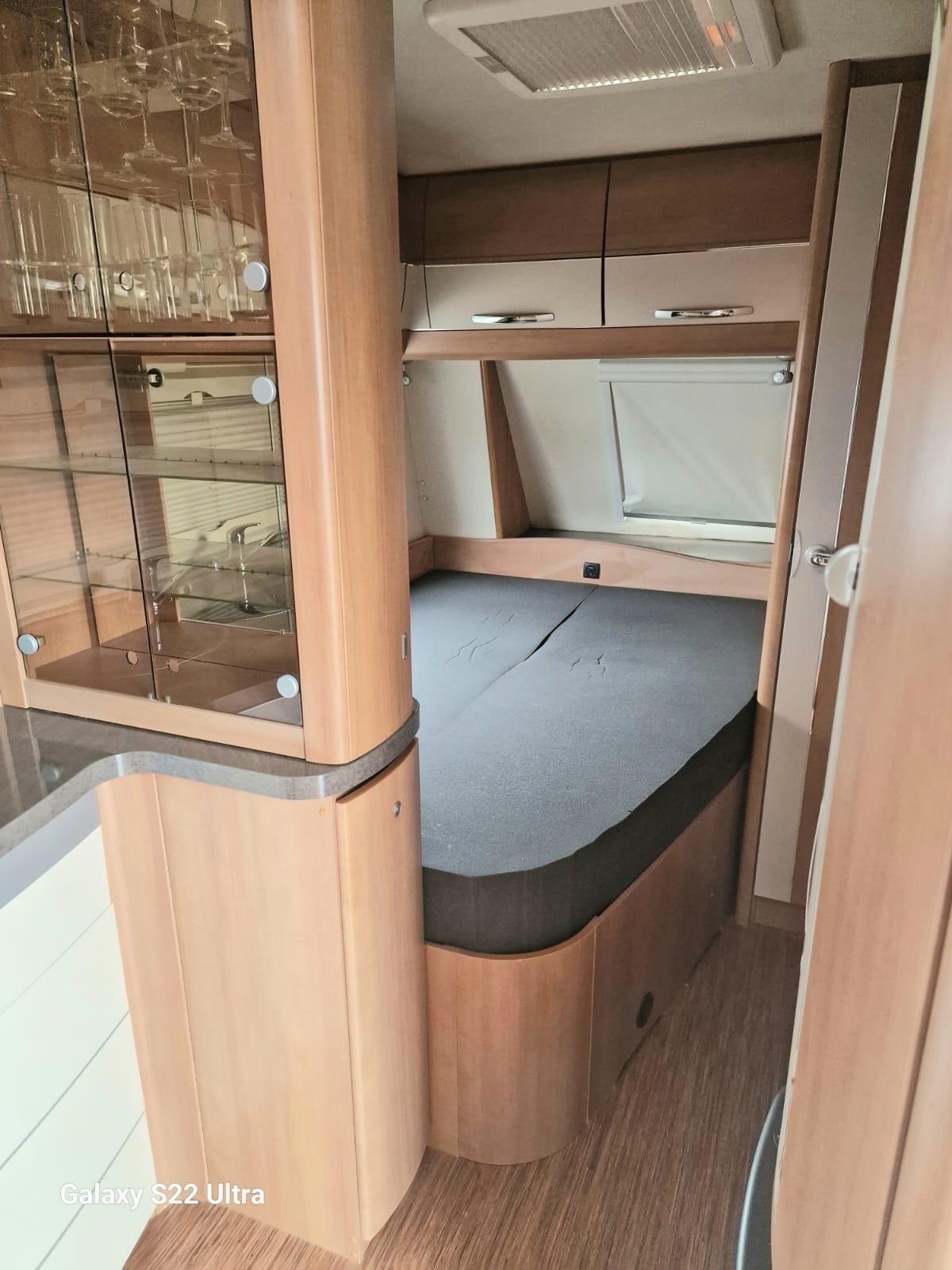 Hobby la Vita Caravan del 2010 in saldo 695