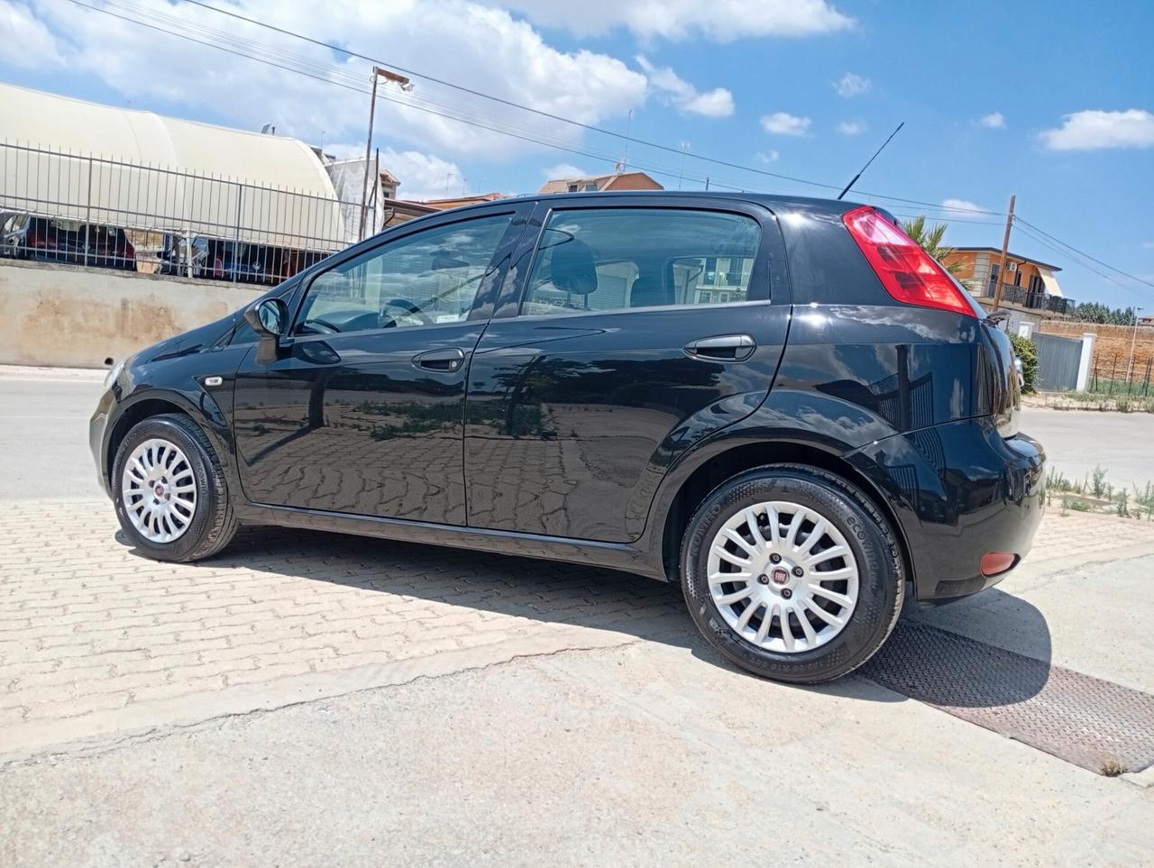 Fiat Punto 1.2 8V 5 porte Street