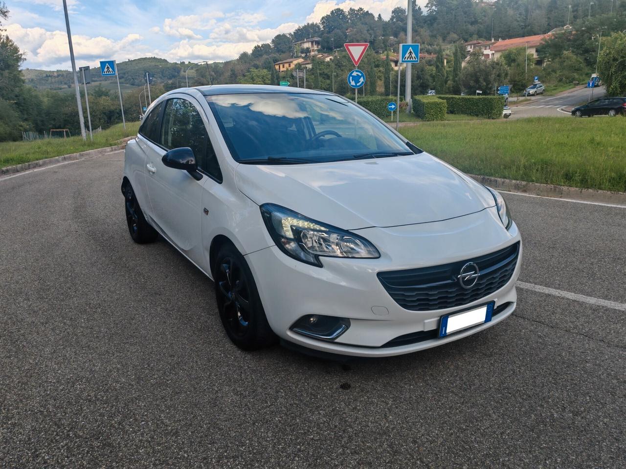 Opel Corsa 1.3 CDTi b-Color Incidentata