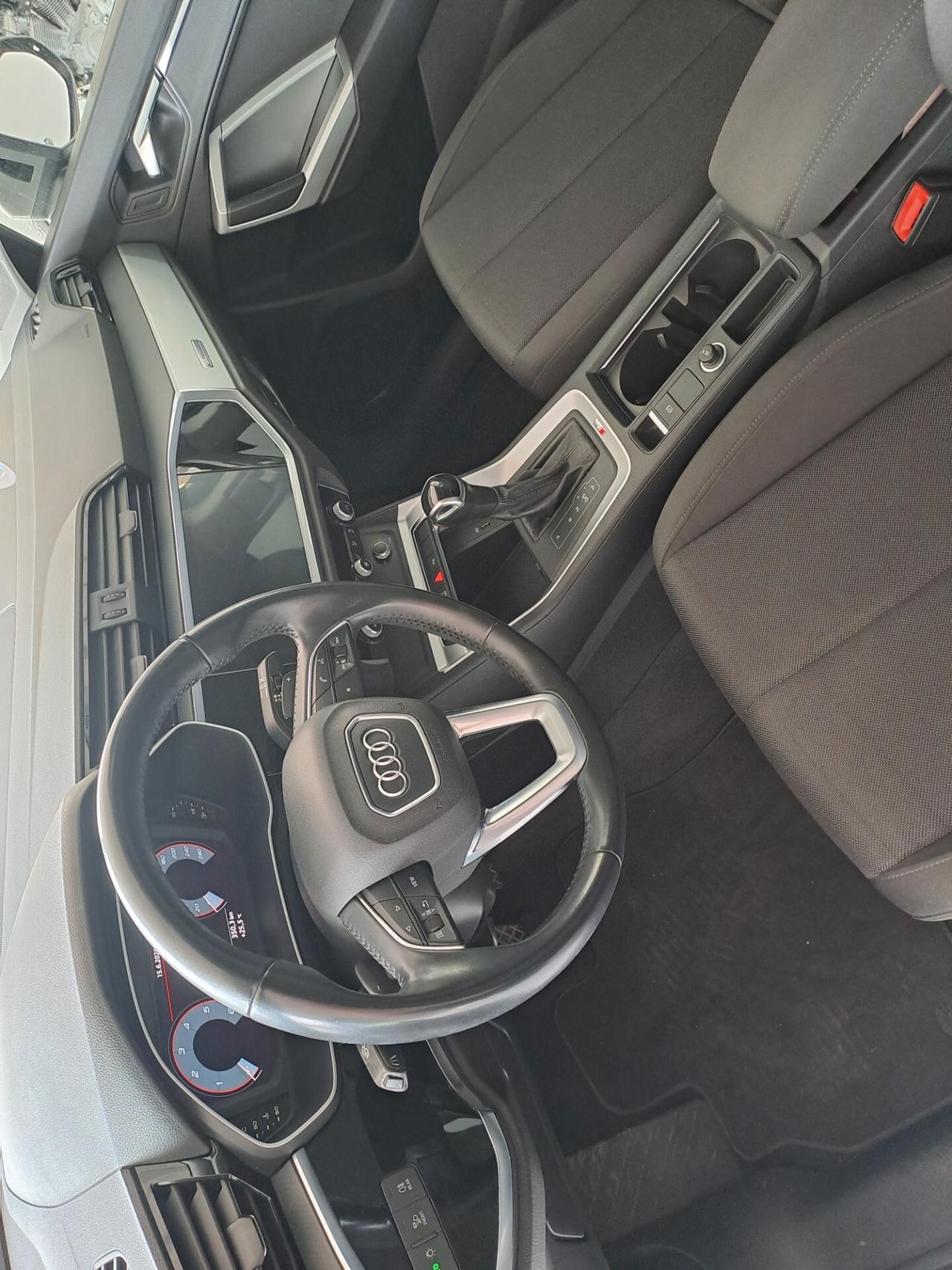 Audi Q3 35 TDI S tronic 150cv
