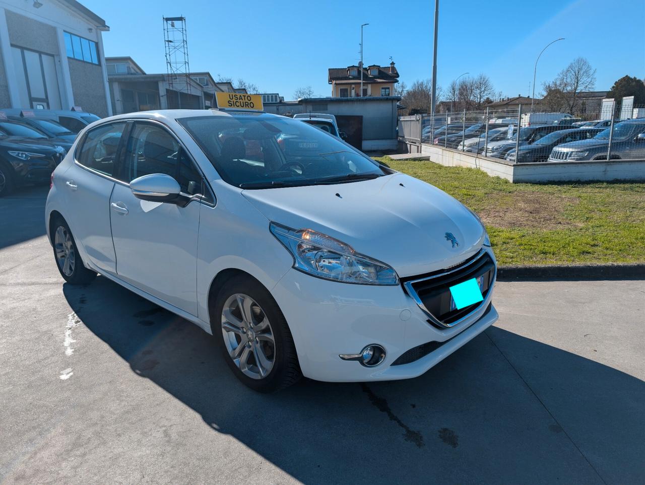 Peugeot 208 PureTech 82 5 porte Allure
