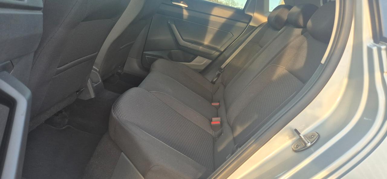 Volkswagen Polo 1.0 TGI 5p. R-LINE Sport - METANO NEOPATENTATI