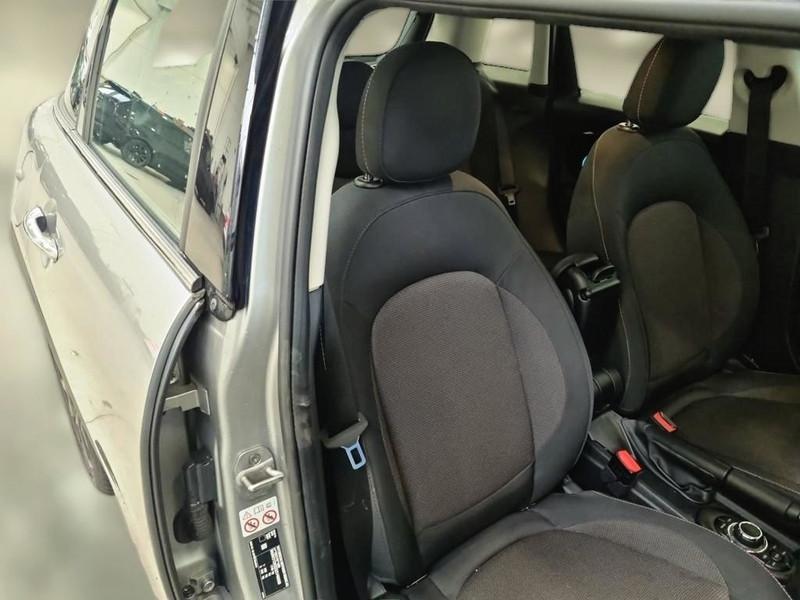 MINI COOPER CLASSIC AUTO 5 PORTE BERLINA