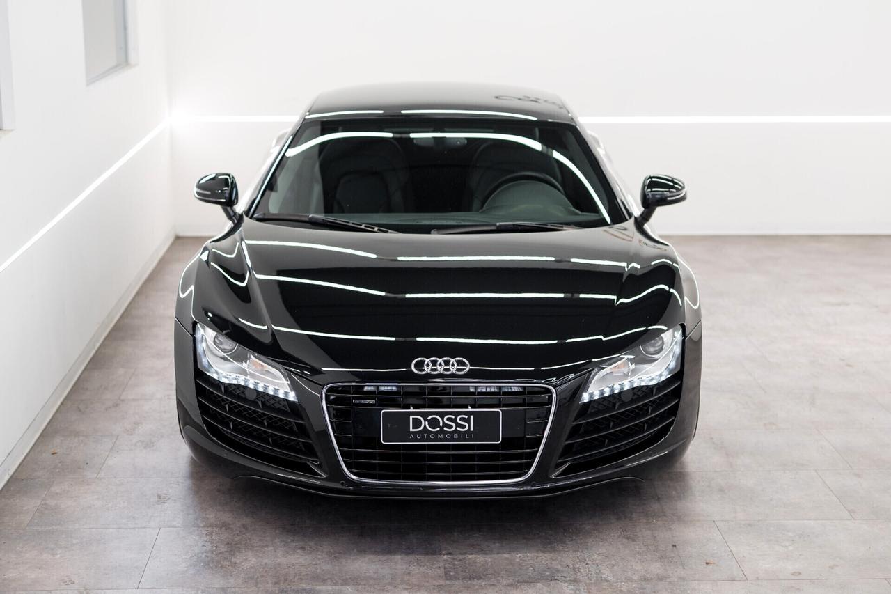 Audi R8 4.2 V8 FSI quattro R tronic IVA ESPOSTA