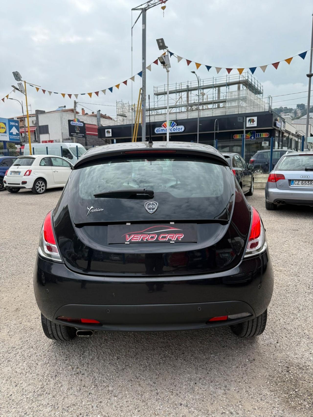 Lancia Ypsilon 1.2 69 CV 5 porte GPL Ecochic Silver