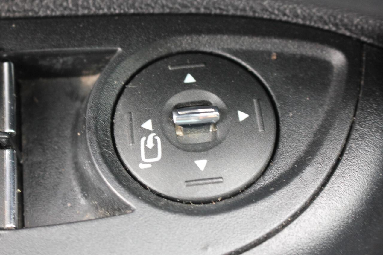 Ford B-Max 1.5 tdci 75cv DISTRIBUZIONE FATTA FRIZIONE NUOVA GARANZIA 12 MESI