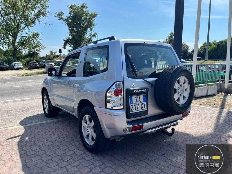 Mitsubishi Pajero Pajero 2.5 TDI 3p. Invite Dakar