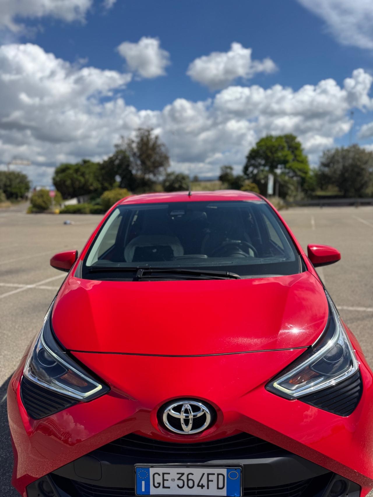 Toyota Aygo Connect 1.0 VVT-i 72 CV 5 porte x-clusiv MMT