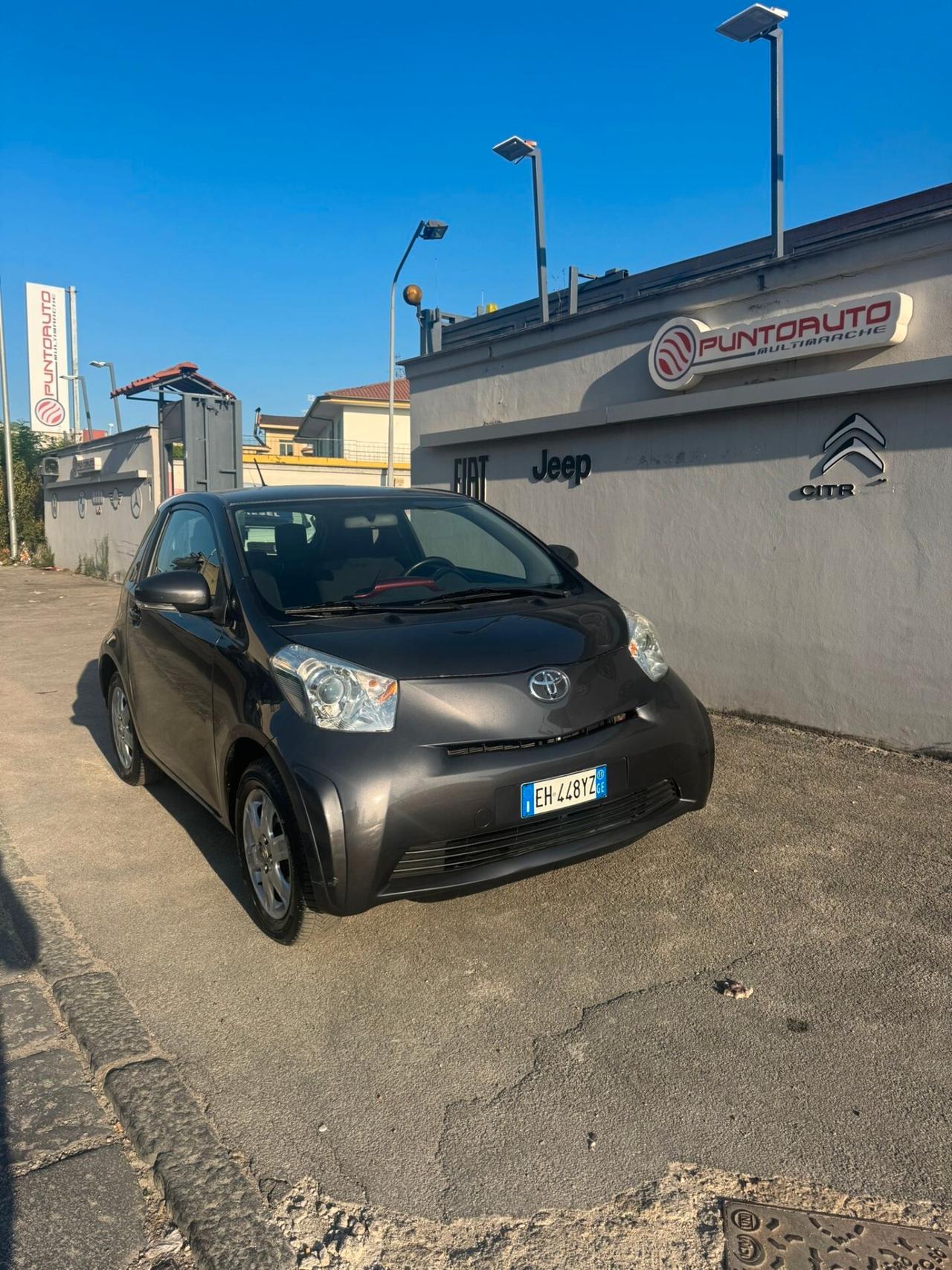 TOYOTA IQ