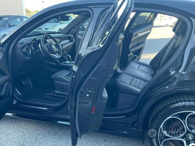 ALFA ROMEO Stelvio 2.0 Turbo 280 CV AT8 Q4 Veloc