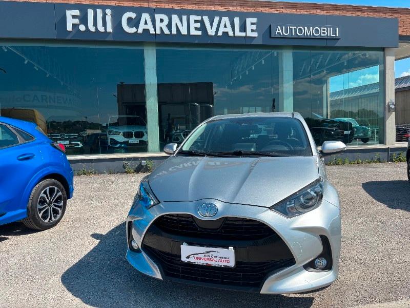 TOYOTA Yaris 4ª serie Yaris 1.0 5 porte Business