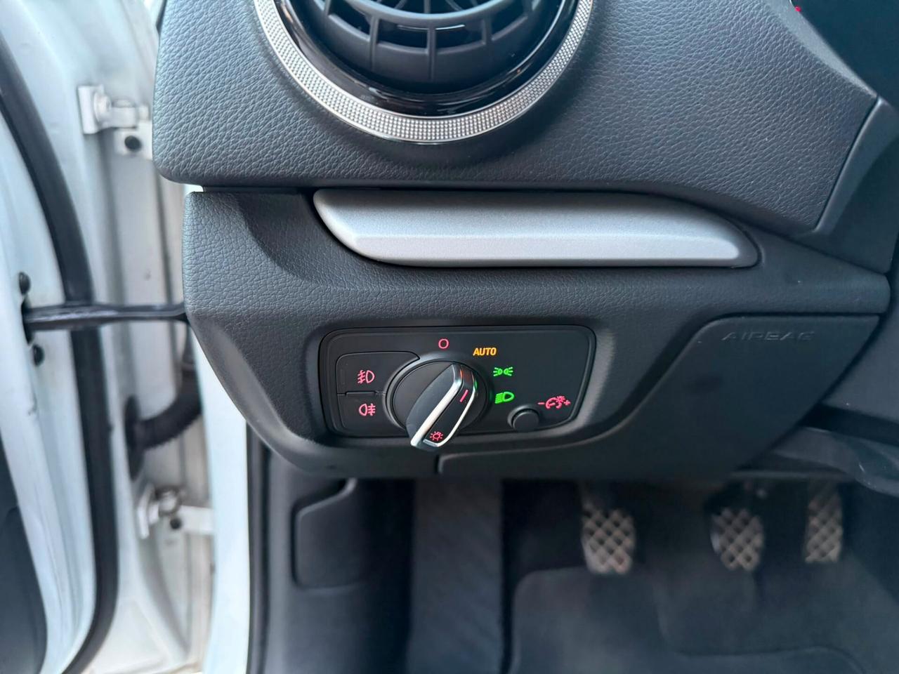 Audi A3 SPB 1.6 TDI 105Cv Ambition