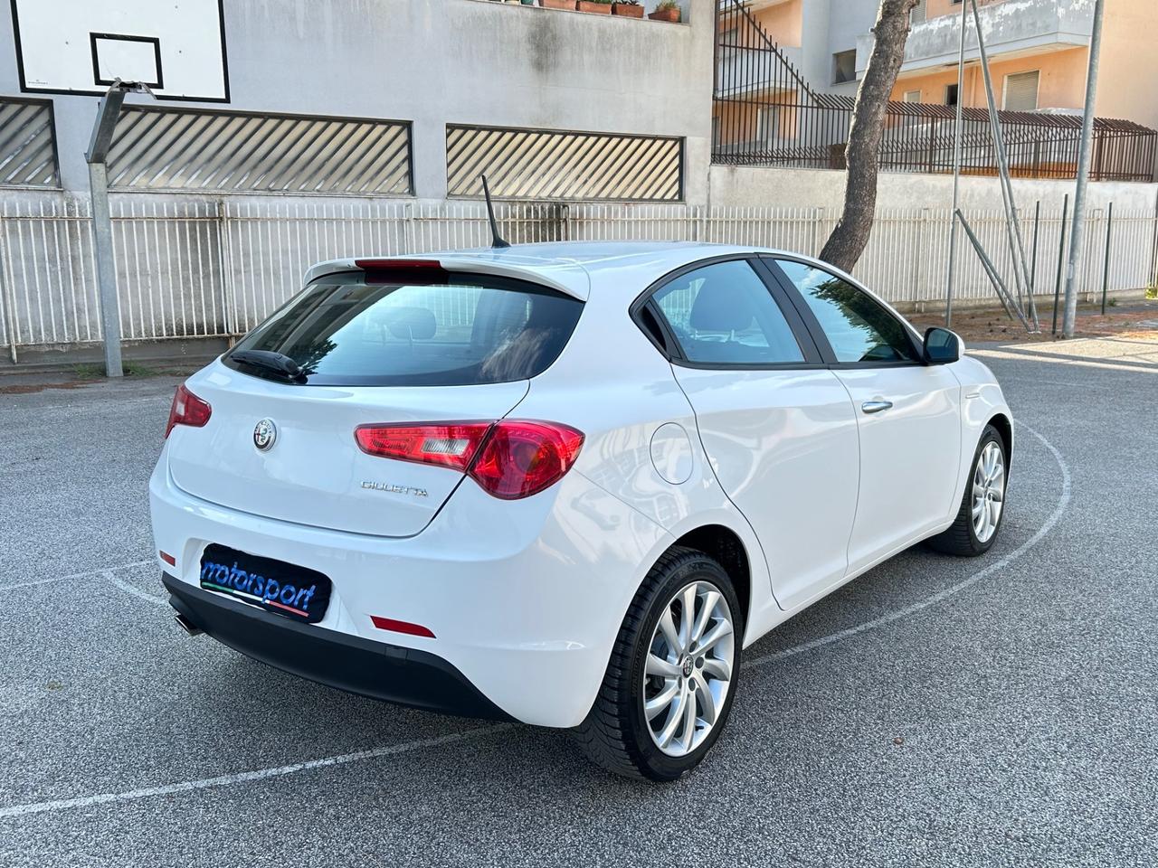 Alfa Romeo Giulietta 1.6 JTDm Automatica 120 CV