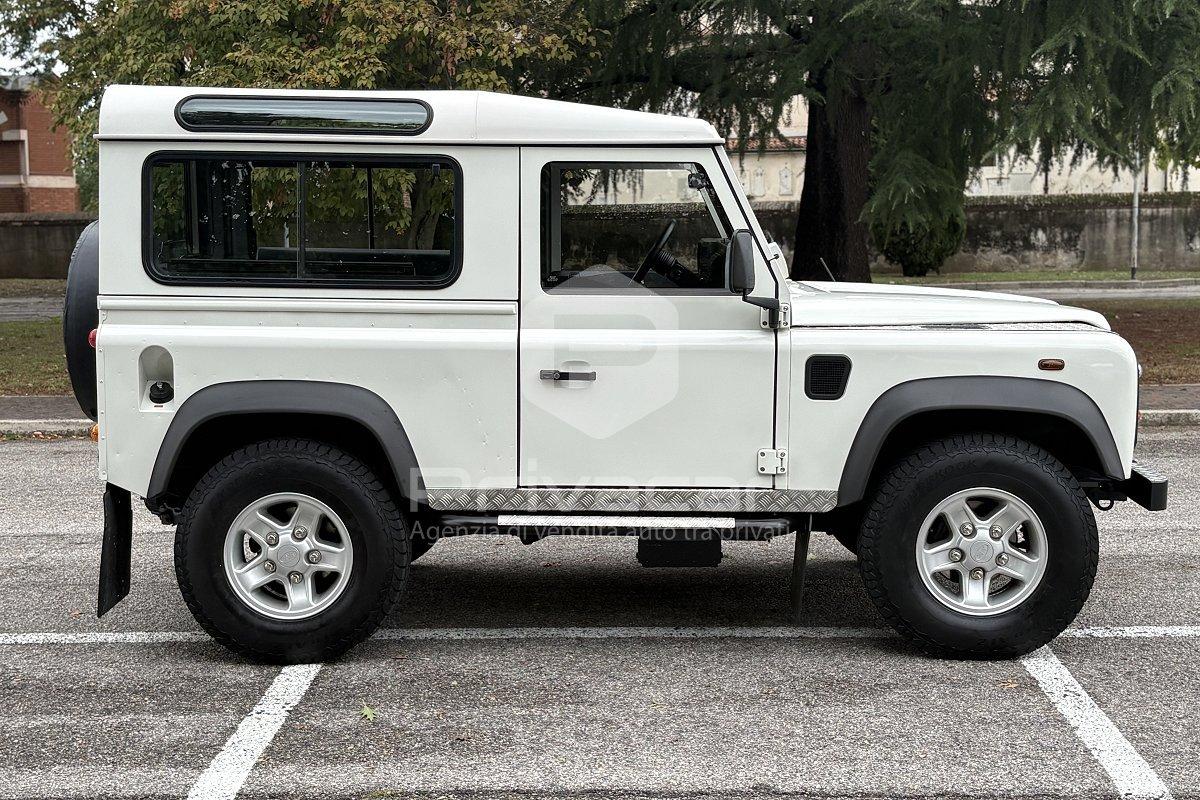 LAND ROVER Defender 90 2.5 Td5 Station Wagon S