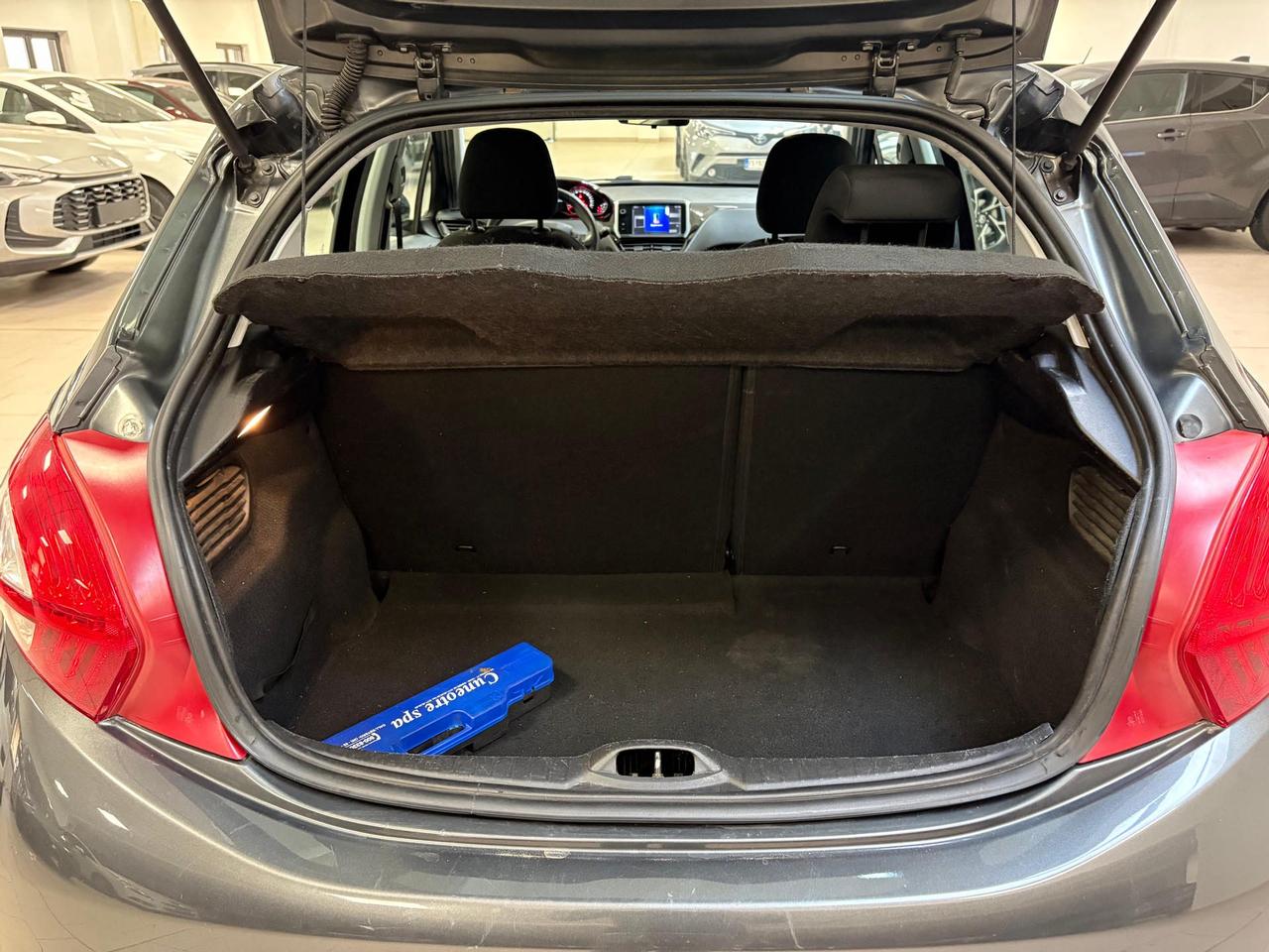 Peugeot 208 5p 1.4 hdi 8v Allure