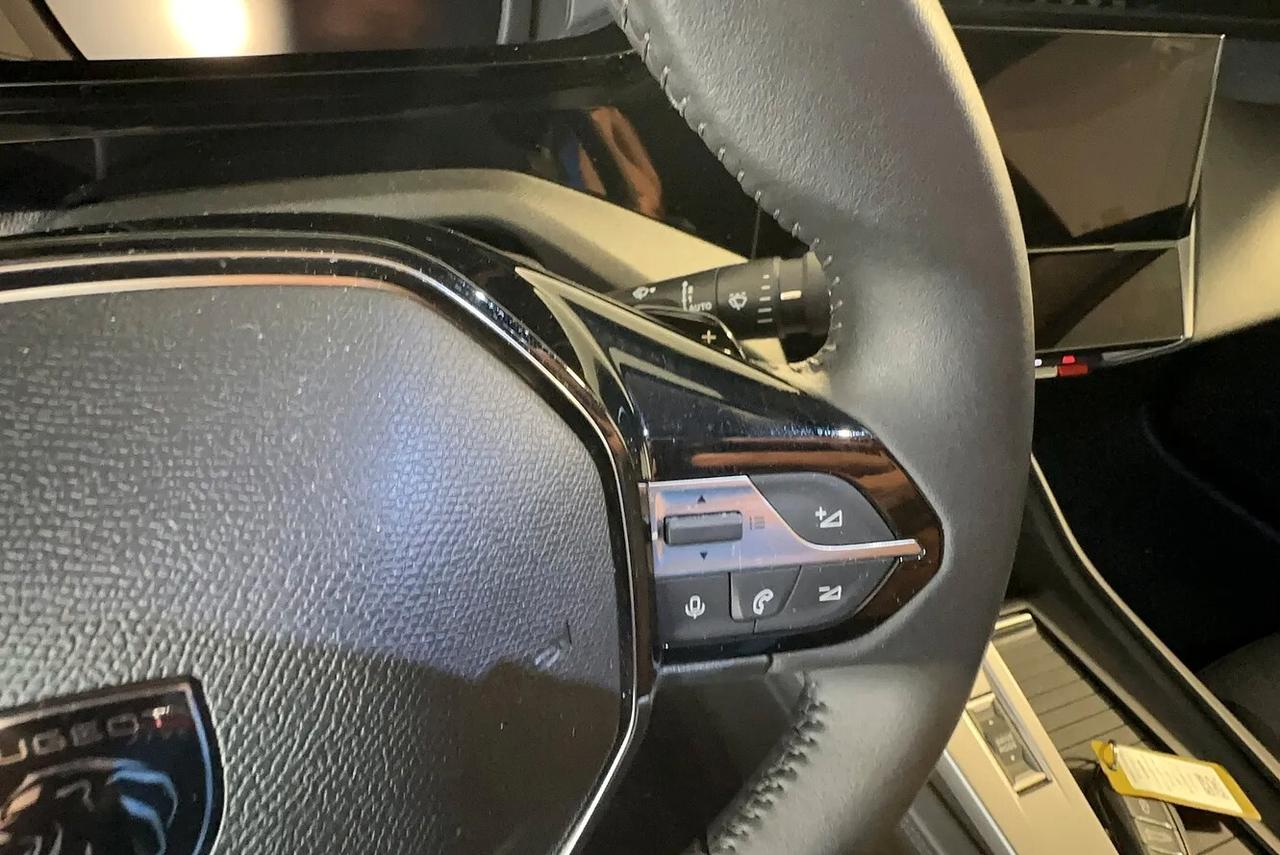 Peugeot 408 PureTech 130 S&S EAT8 Allure