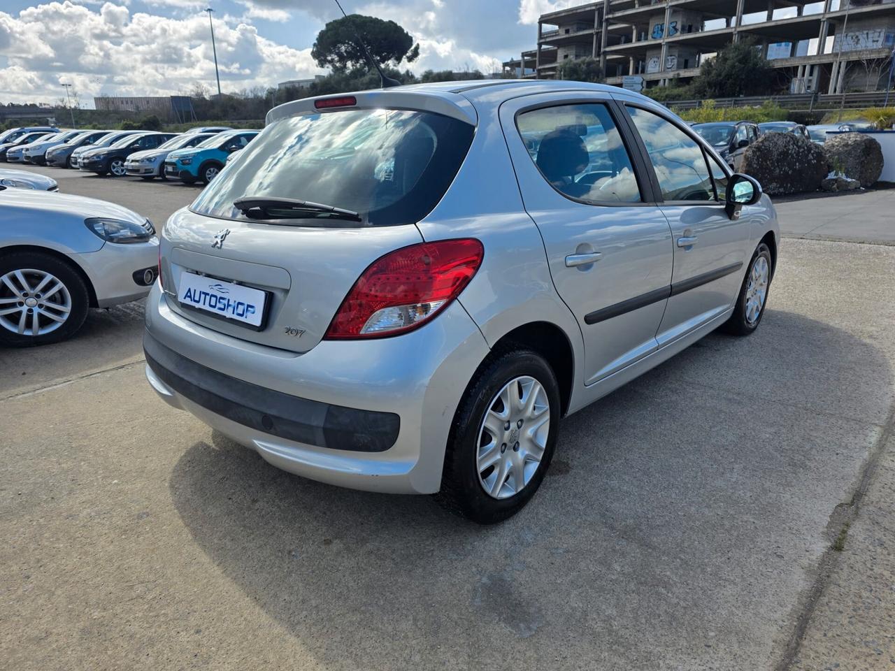 Peugeot 207 1.4 HDi 70CV 5p. X Line