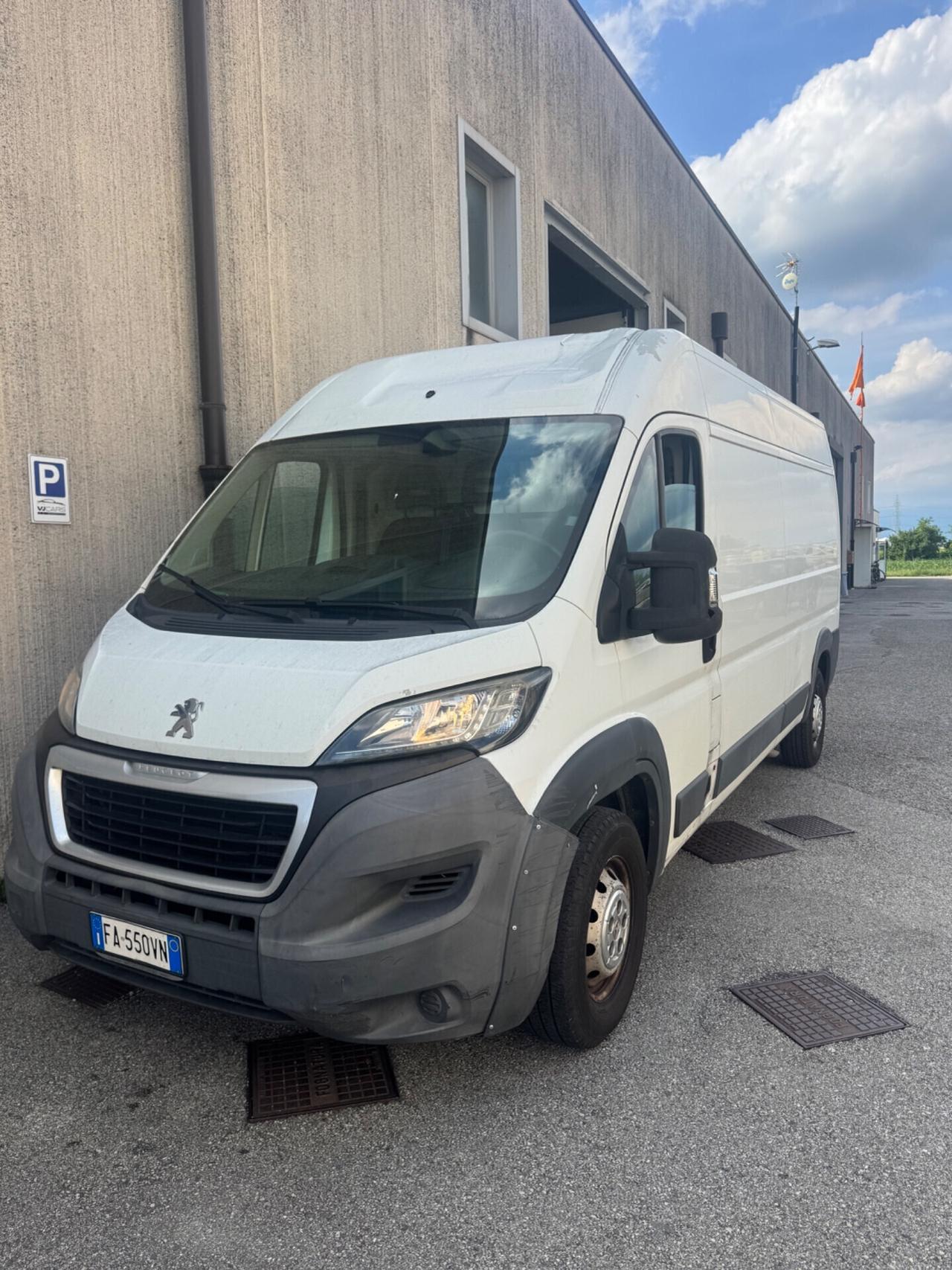 Peugeot Boxer 2.2 Diesel 150cv
