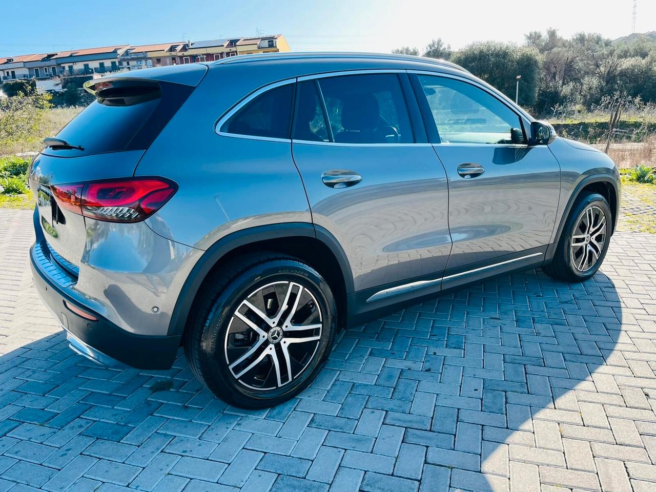 Mercedes-benz GLA 200D DA VETRINA