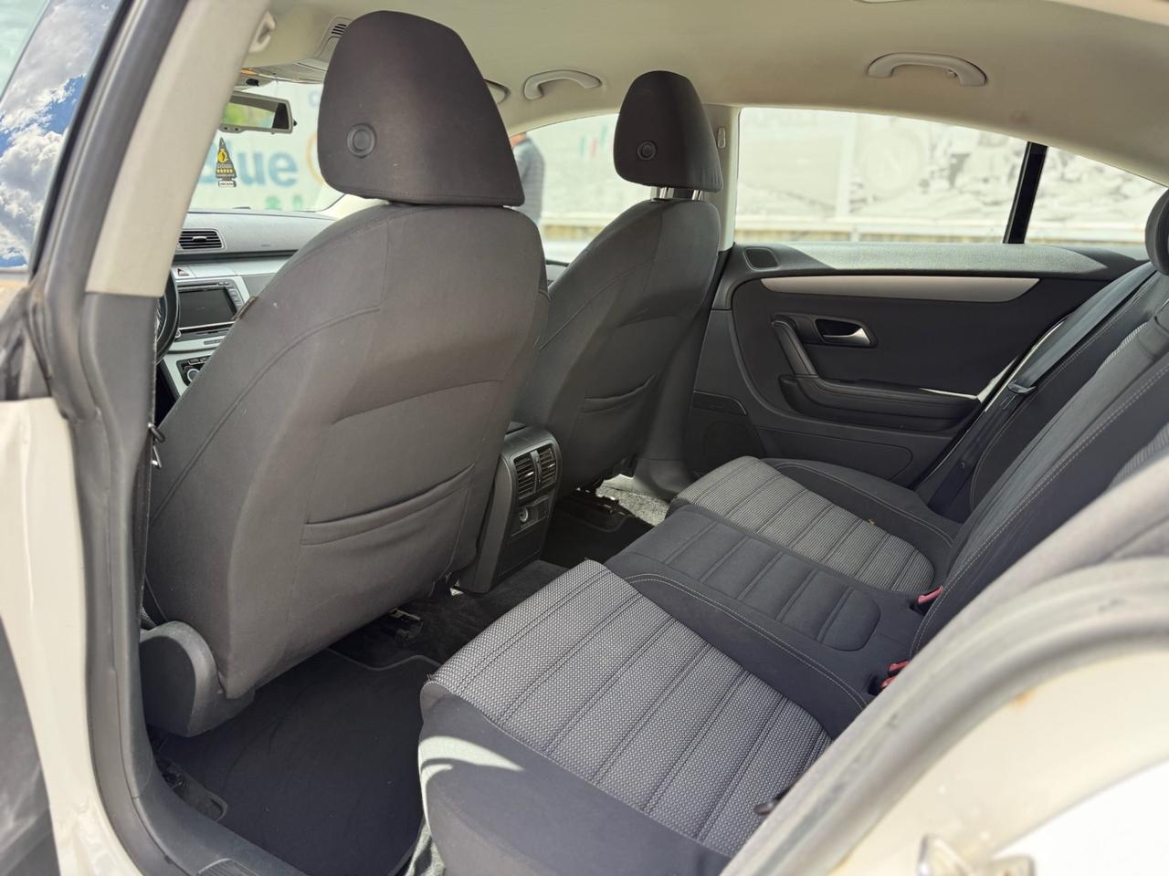 VOLKSWAGEN Passat CC 2.0 143cv TDI DPF DSG