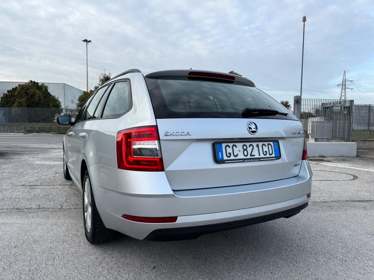 SKODA OCTAVIA 1.5 DSG Style G-Tec Metano - Navi