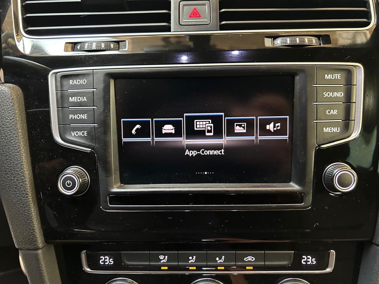 Volkswagen Golf 1.6 TDI 110 CV DSG 5p. R-LINE BlueMotion Technology