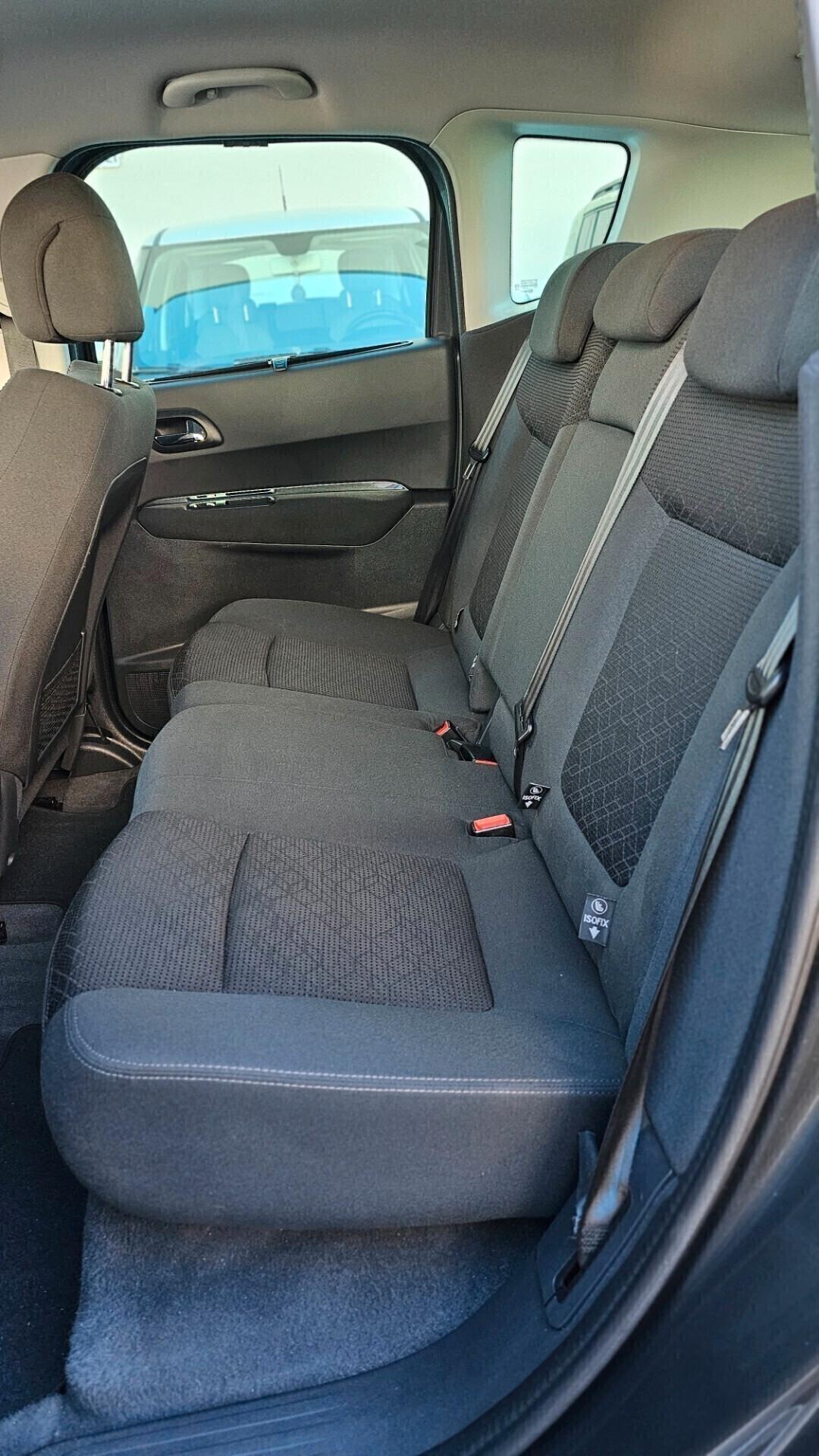 Peugeot 3008 1.6 HDi 115CV ETG6 Allure