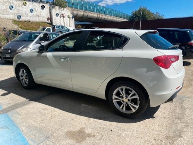 Alfa Romeo Giulietta 1.6 JTDm-2 105 CV Exclusive
