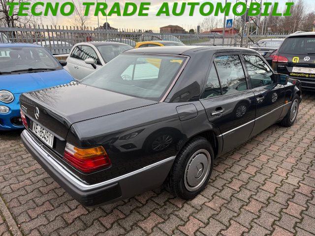 MERCEDES-BENZ 200 E #uniproprietario