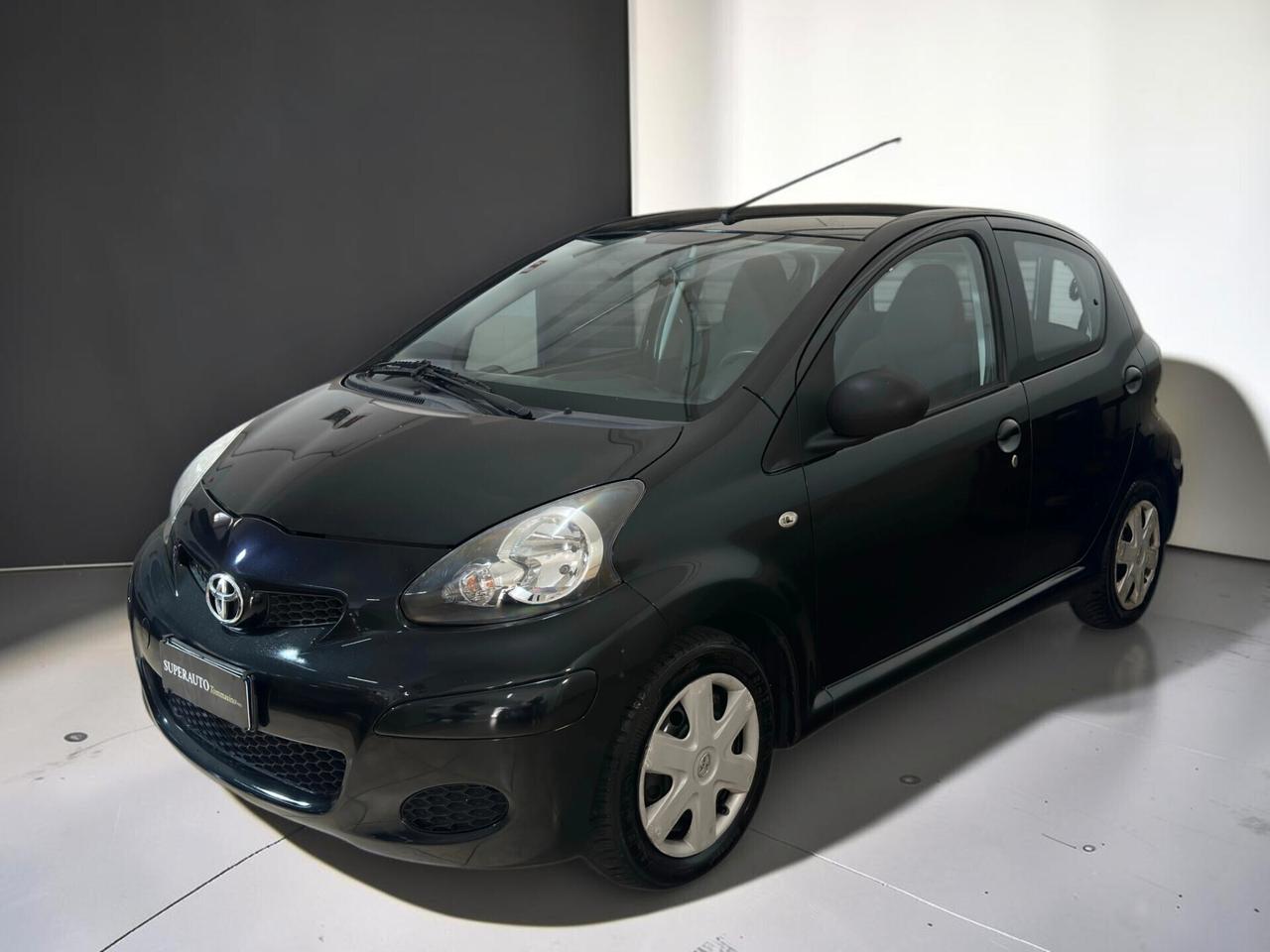 Toyota Aygo 1.0 12V VVT-i 5 porte Sol