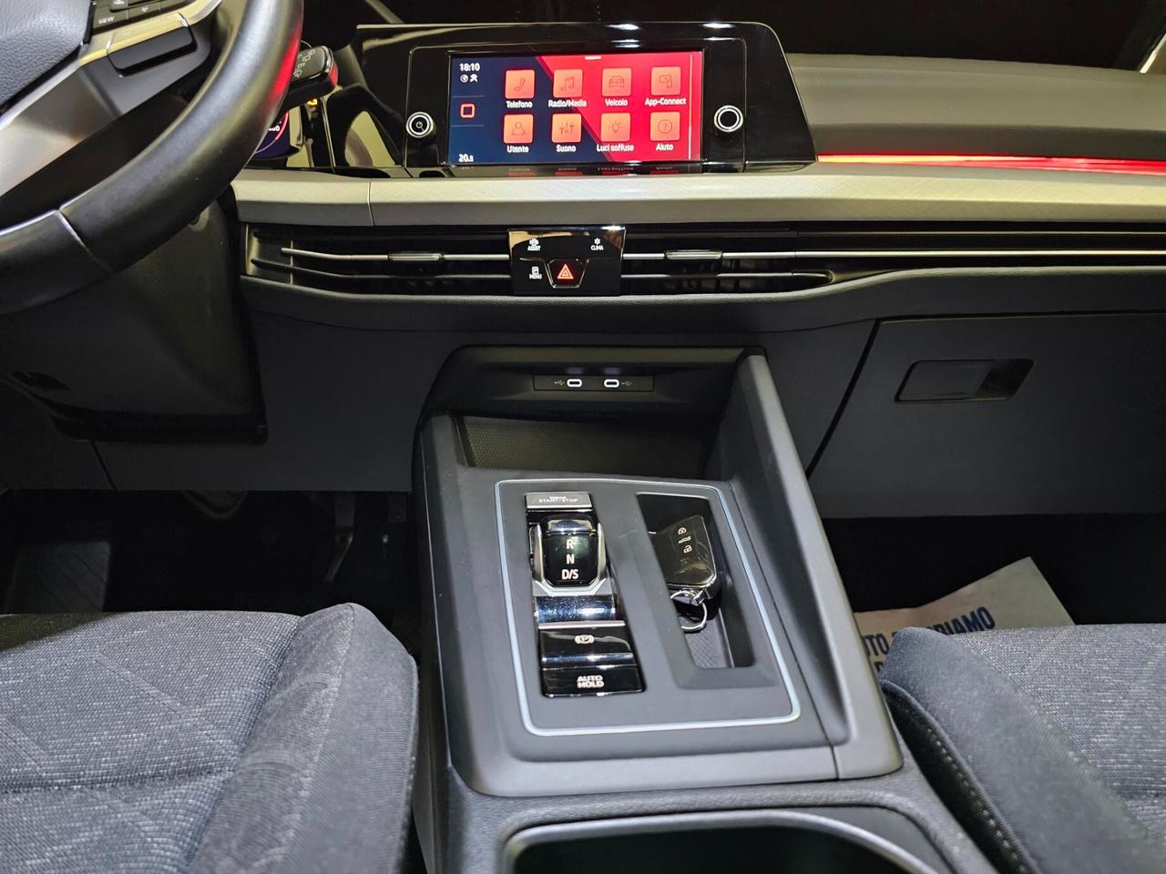 Volkswagen Golf 1.0 eTSI EVO DSG Life