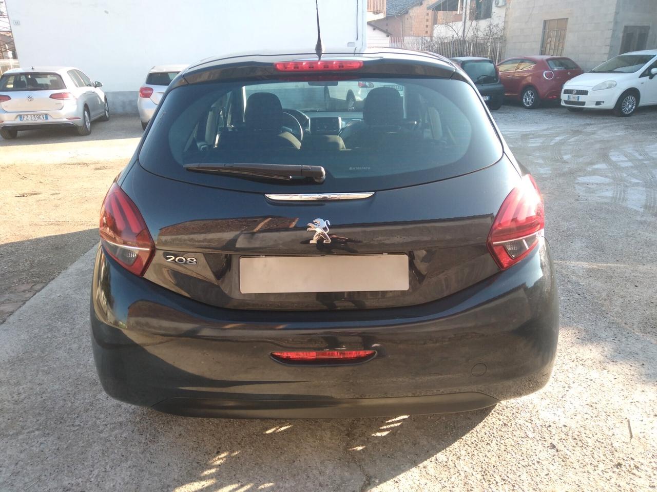 Peugeot 208 BlueHDi 100 S&S 5 porte GT Line x neopatentati